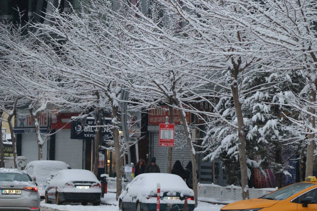 Bir ilimizde kar nedeniyle 493 yerleşim yeri ulaşıma kapandı 6